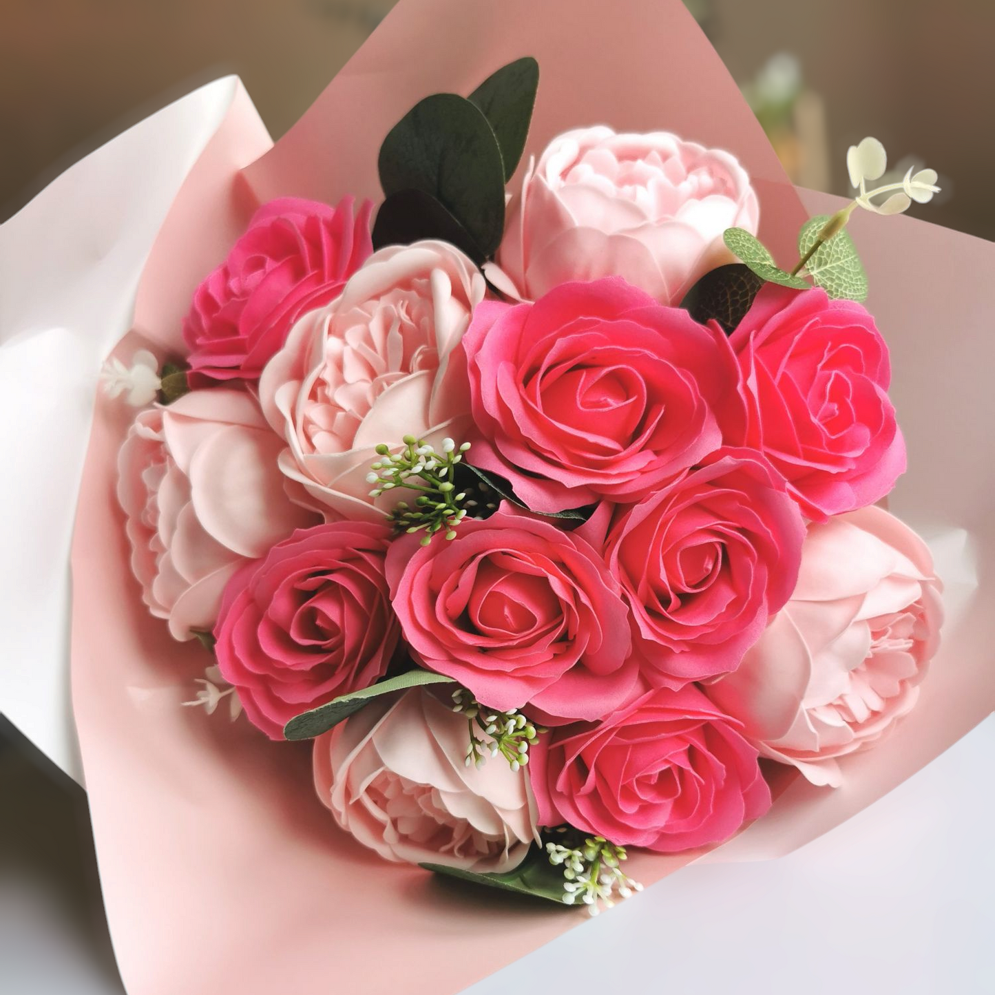 cadeau pour femme, cadeau pour homme, anniversaire, rose éternelle, fleurs de savon, cadeau original, cadeau chic, cadeau pour mariage, cadeau de naissance, cadeau pour jeune fille, rose, pivoine, cadeau tendance pas cher, cadeau chic, cadeau élégant pour femme, cadeau pour Noël, cadeau pour fête des mères, cadeau bonne fête mamie, cadeau fête des grands mères, cadeau pour maîtresse, cadeau pour mariage, cadeau original, fleurs de savon, cadeau saint_valentin
