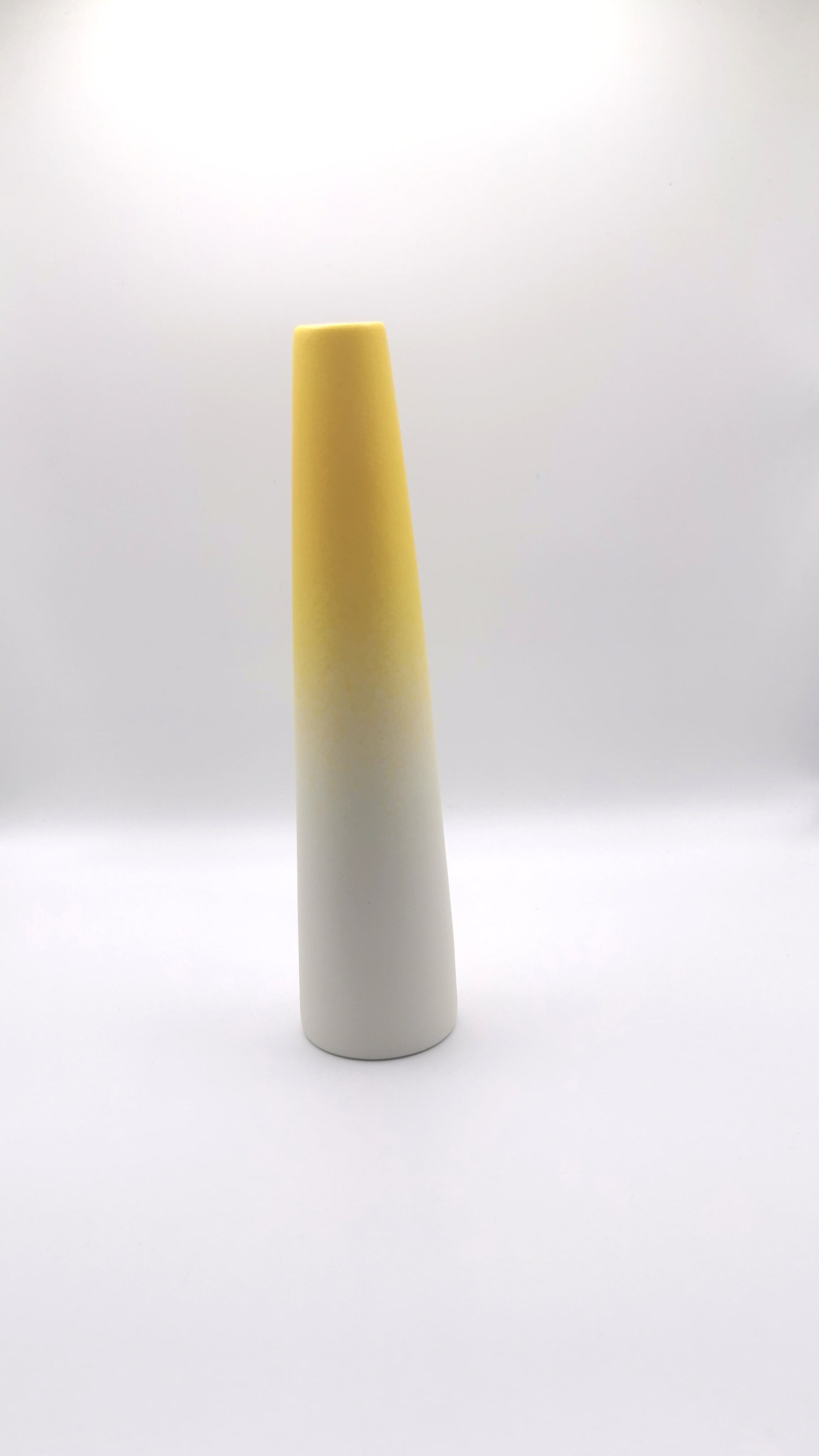 vase pour fleur, couleur citron, vase tendance Corté France, fleurs de savon