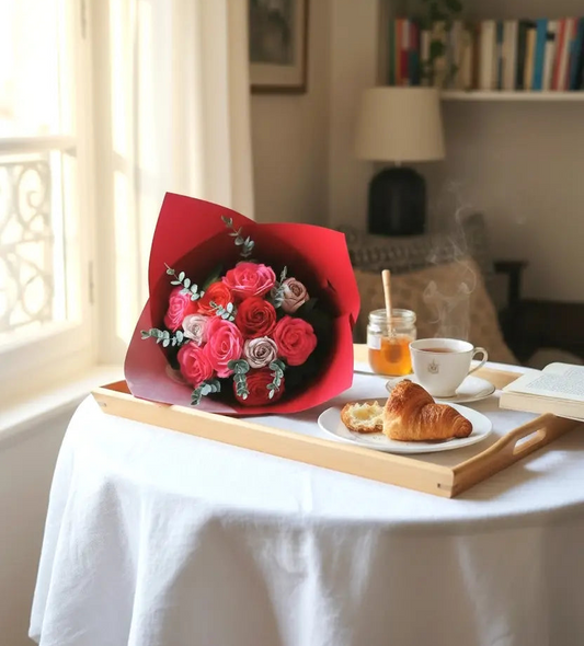"Bouquet de fleurs de savon (Valentina) roses rouges, roses et fuchsias" Corté France
